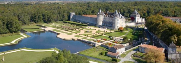 Chateau de la roche courbon